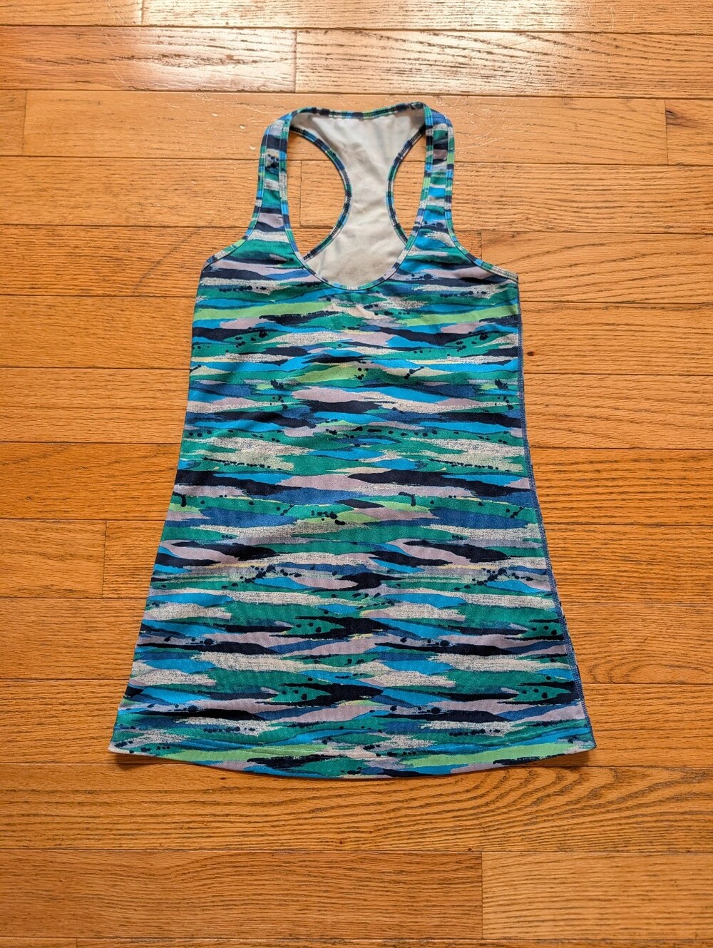 Lululemon Seven Wonders Blue Green Stripes Multi Print Cool Racer Back Tank Vtg